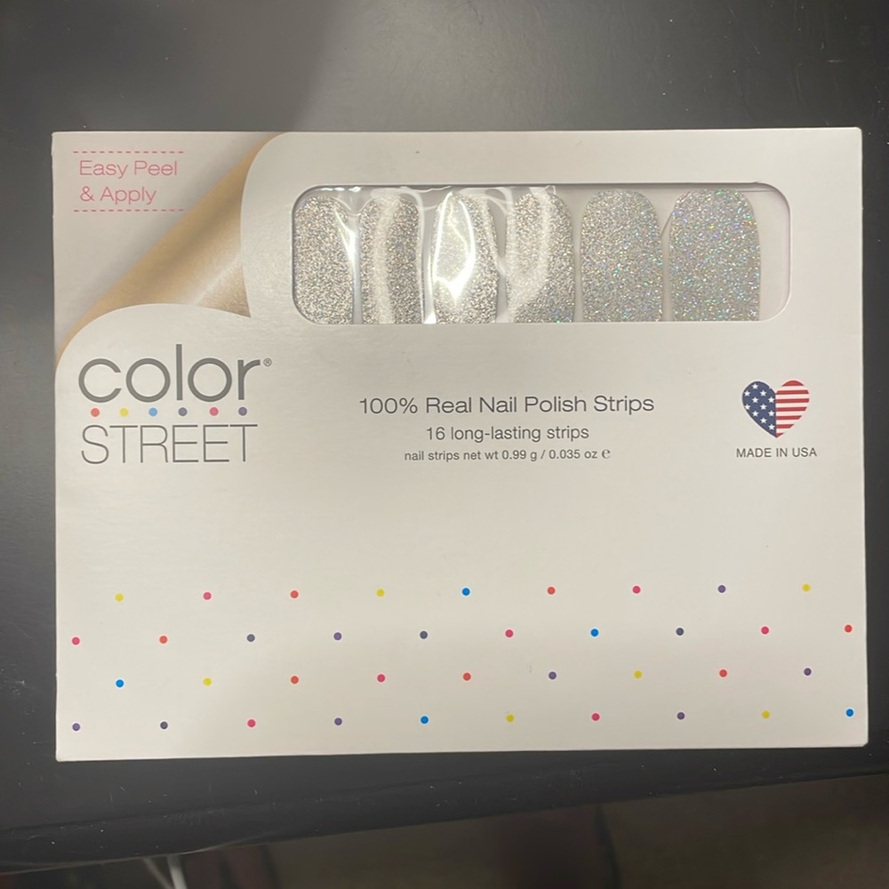 Color Street: real nail polish strips